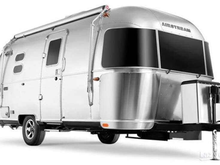Thumbnail Photo undefined for New 2022 Airstream Flying Cloud